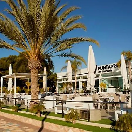 Elegant Penthouse With Panoramic Rooftop Terrace Апартаменты *