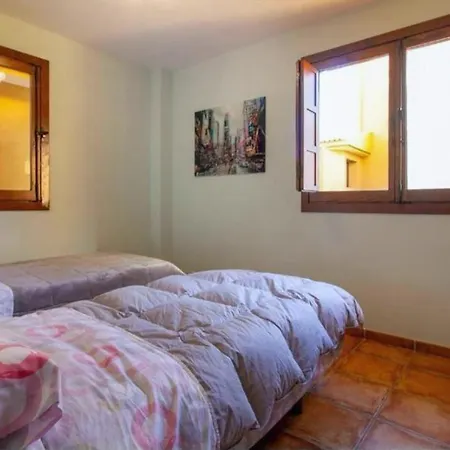 Stylish Penthouse With Private Panoramic Rooftop Terrace * טורבייחה
