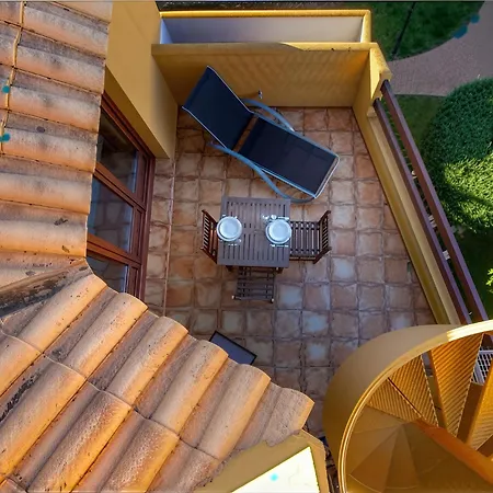 Elegant Penthouse With Panoramic Rooftop Terrace Апартаменты *