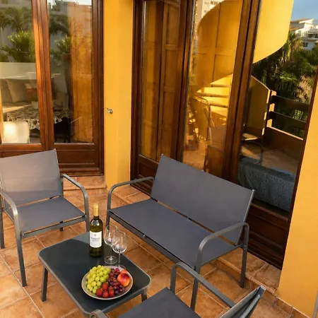 شقة Stylish Penthouse With Private Panoramic Rooftop Terrace تورّيفيِخا