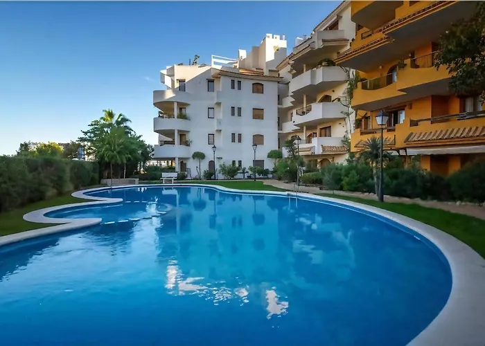 Stylish Penthouse With Private Panoramic Rooftop Terrace *