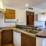 Апартаменты Stylish Penthouse With Private Panoramic Rooftop Terrace Торевьиа